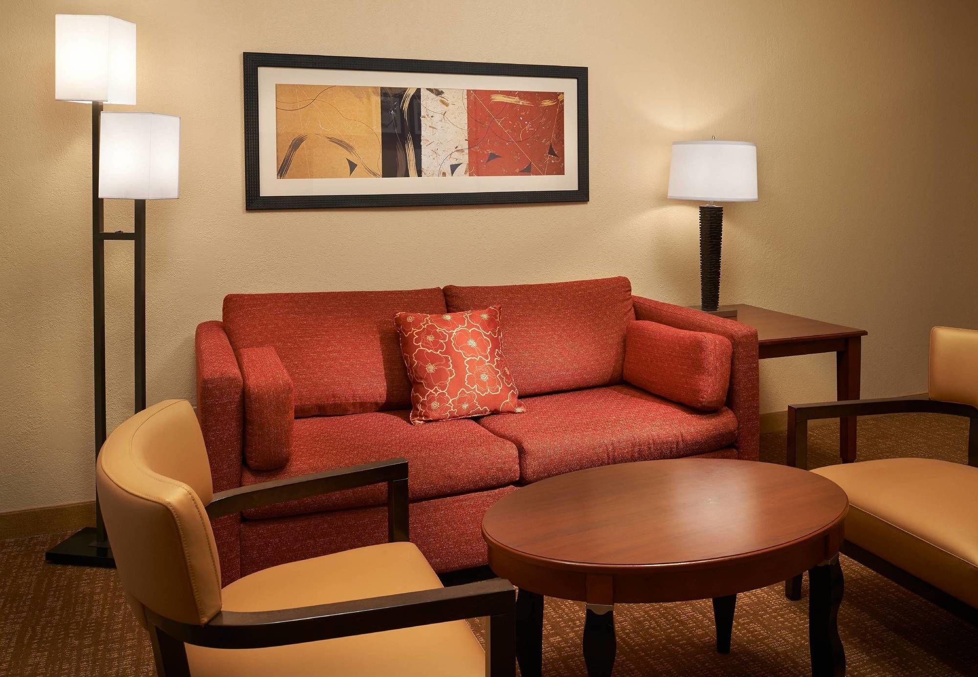 Hotel Courtyard By Marriott Indianapolis Castleton Extérieur photo