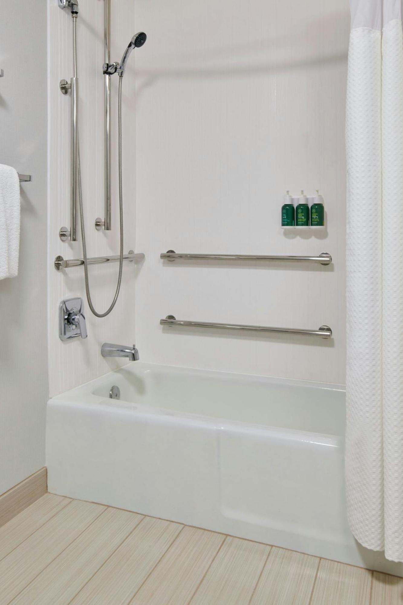 Hotel Courtyard By Marriott Indianapolis Castleton Extérieur photo