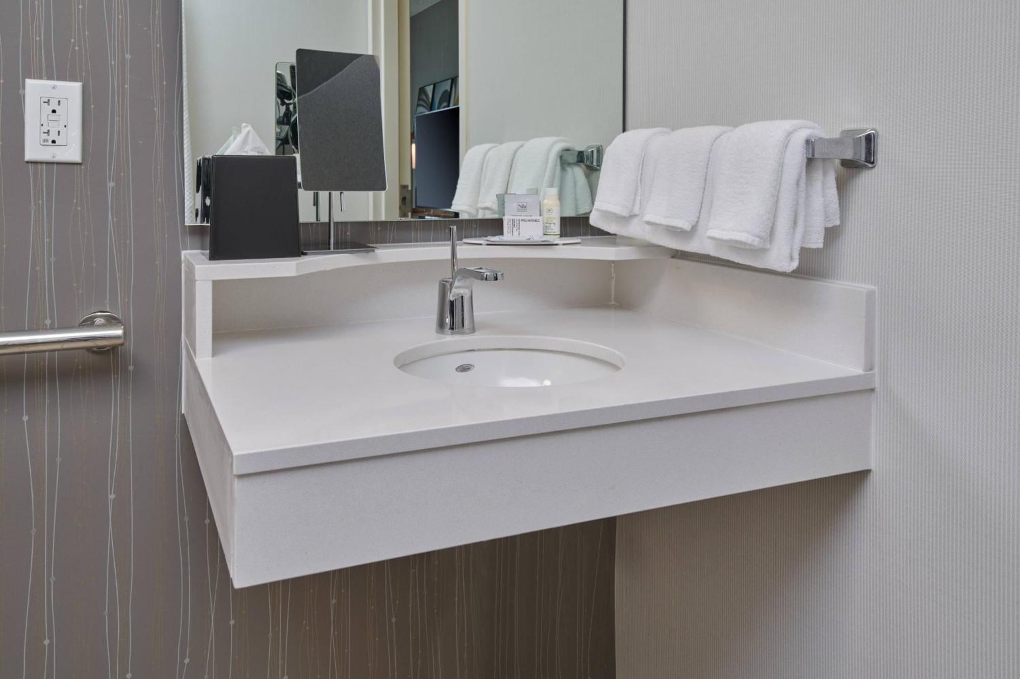 Hotel Courtyard By Marriott Indianapolis Castleton Extérieur photo