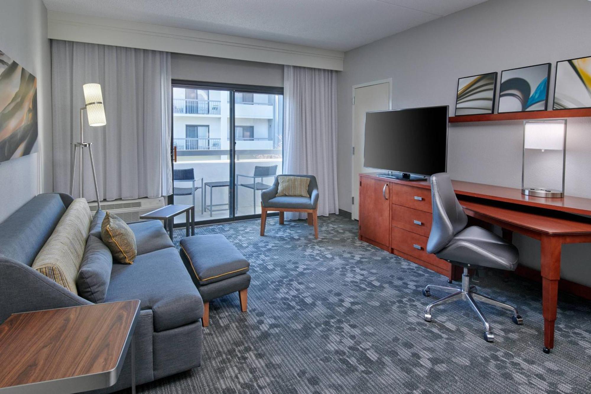 Hotel Courtyard By Marriott Indianapolis Castleton Extérieur photo